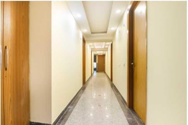 Hotel O Discovery Inn Ню Делхи Екстериор снимка
